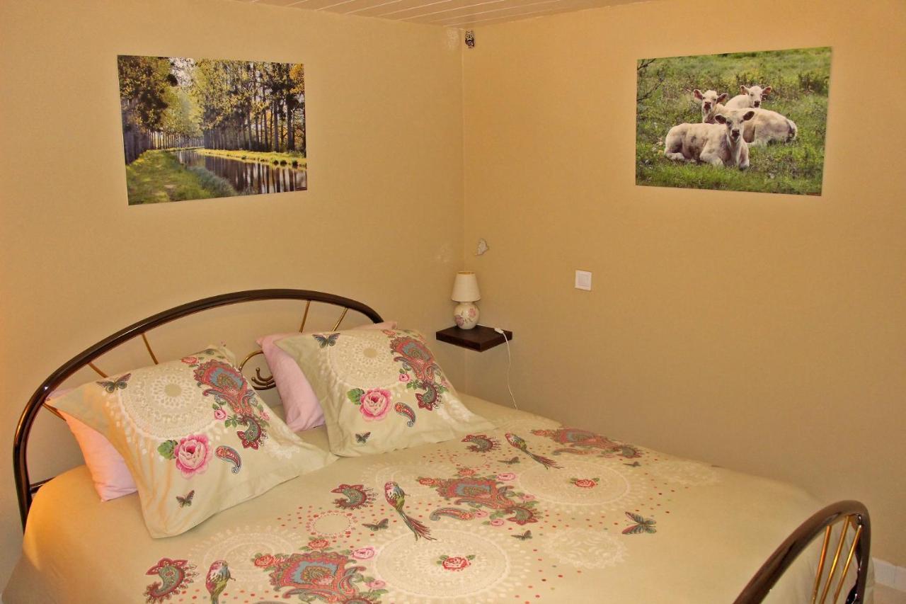 Le Pre De Luceau Bed & Breakfast Blet Exterior photo